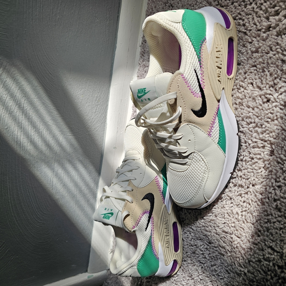 Nike Women's Excee Sail Hemp And Green
